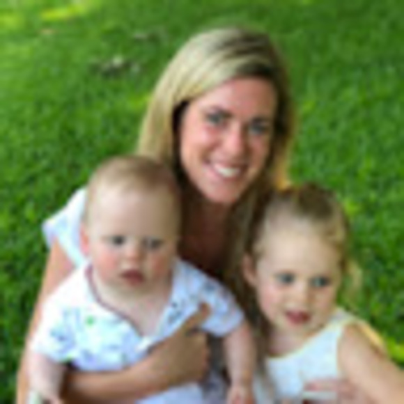 Meet your Posher, Stephanie - Picture 1 of 1